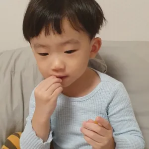 1c2b2242-a18e-4da5-b388-d4e99a92d9e9